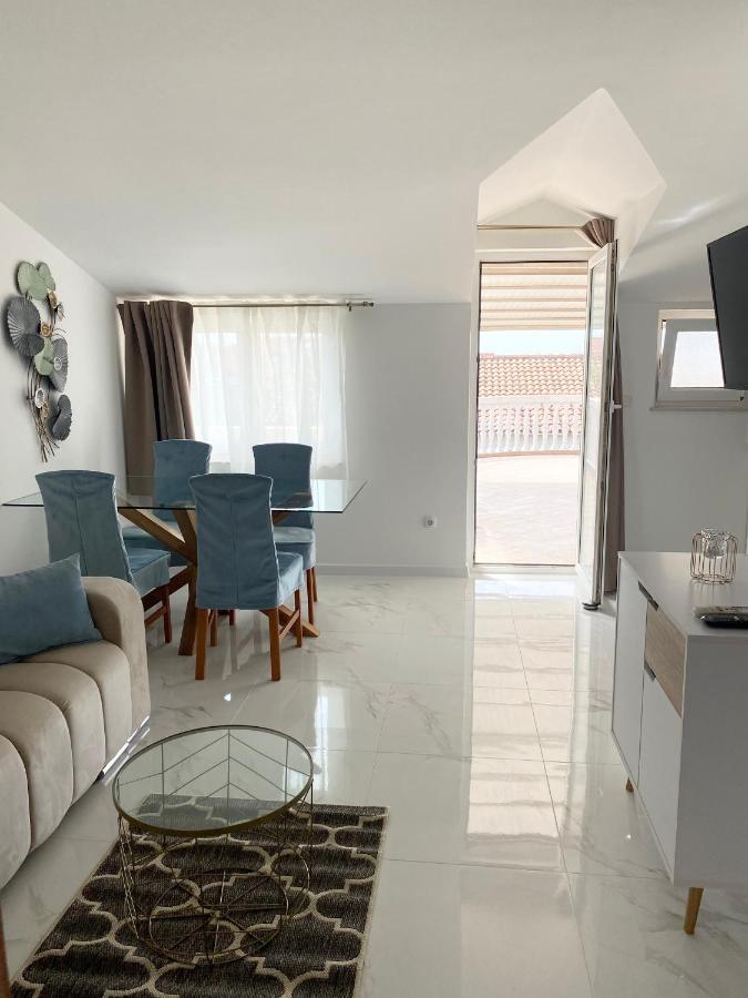 Azul Vodice Leilighet Eksteriør bilde